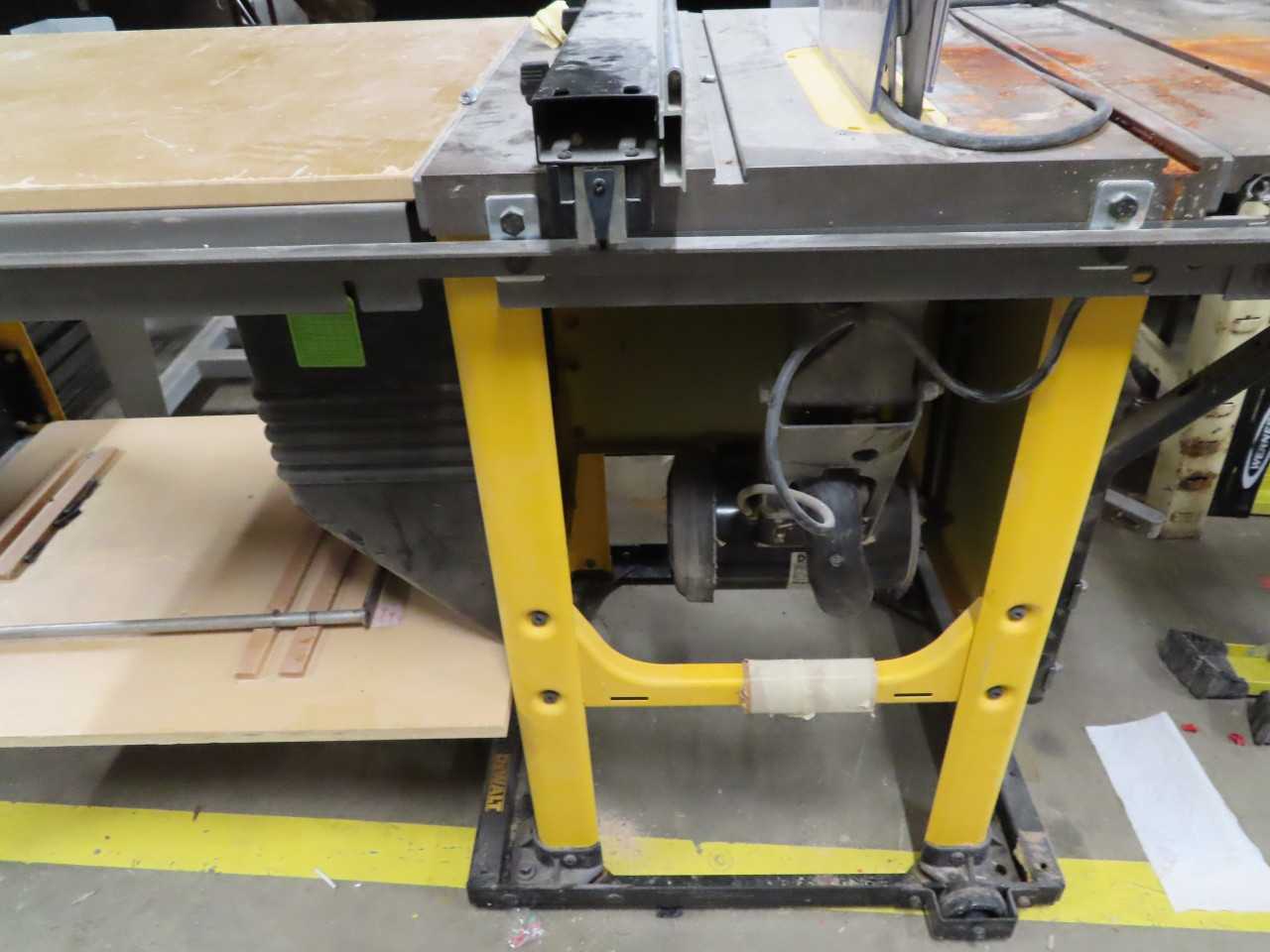 Dewalt Contractor Table Saw - ELECTRIC POWER TOOLS