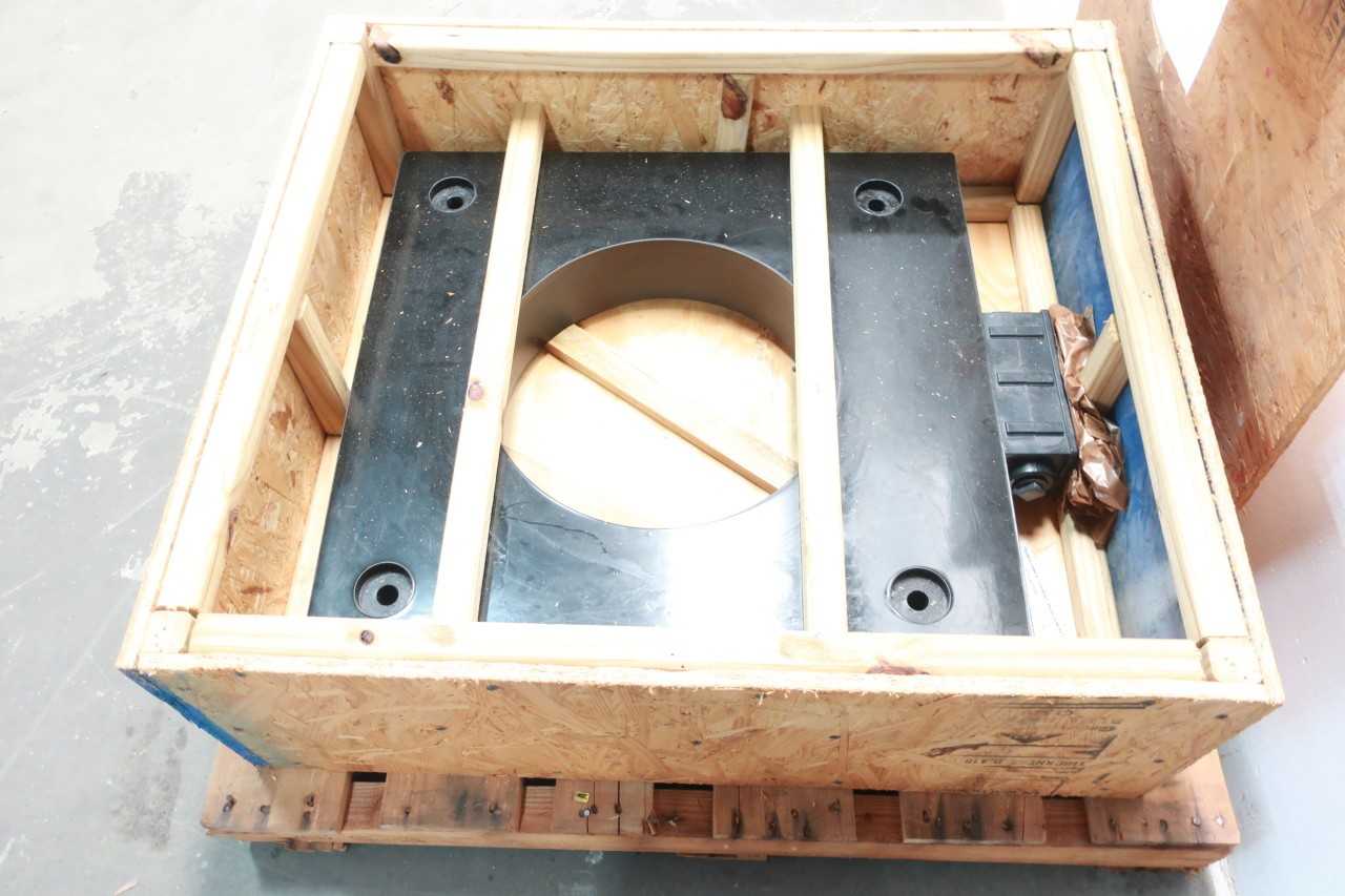 LOT OF 2 GENERAL ELECTRIC GE CURRENT TRANSFORMERS - CONTROL TRANSFORMERS