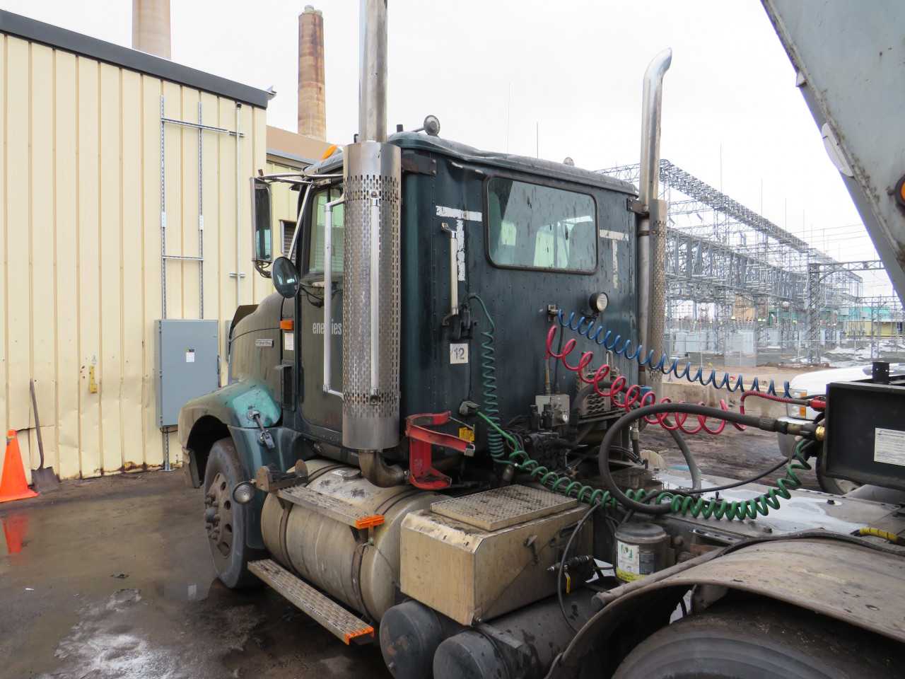 1998 INTERNATIONAL 9400 6X4 CUMMINS ASH TRUCK - HYDRO EXCAVATOR TRUCKS