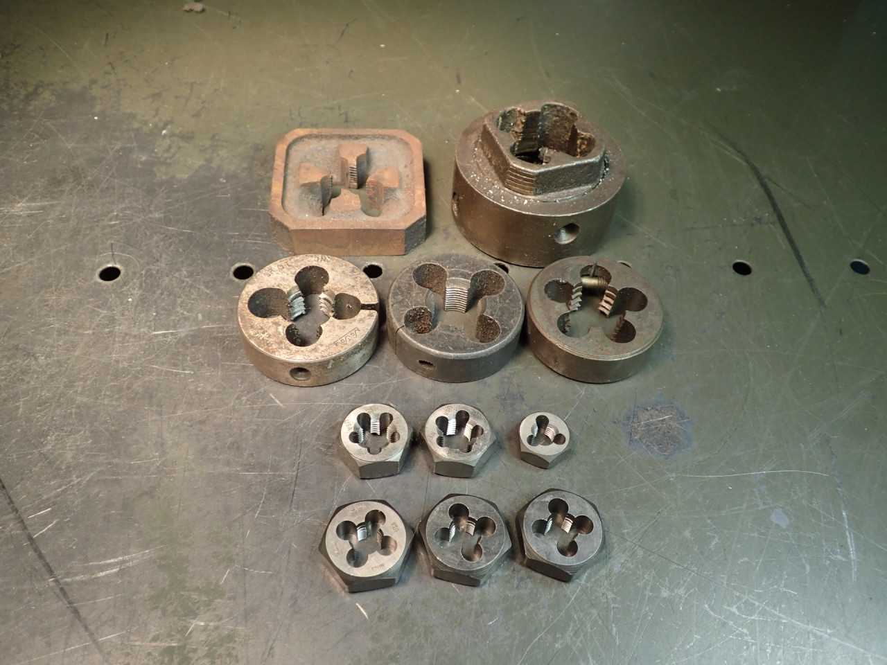 11 Piece Lot of Assorted Round Hex & Square Body Thread Threading Dies NF NC NPT - HOLEMAKING TOOLS