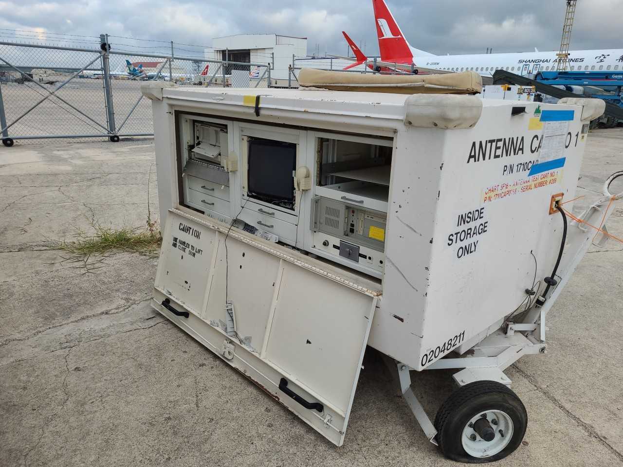 Antenna cart (Lot 2586592) San Antonio, TX - PLANT & FACILITY EQUIPMENT