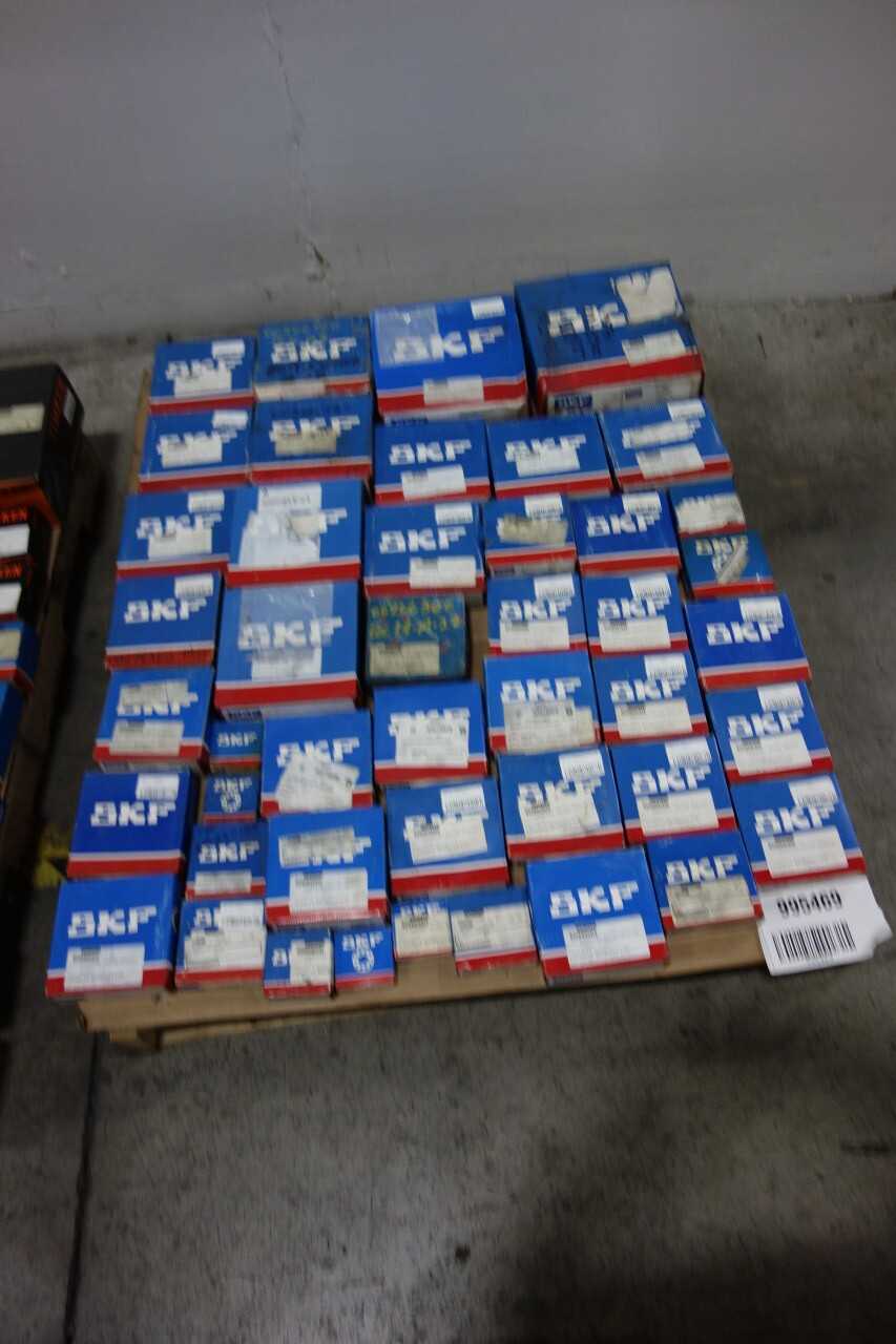 LOT OF ASSORTED SKF BEARINGS - BEARINGS