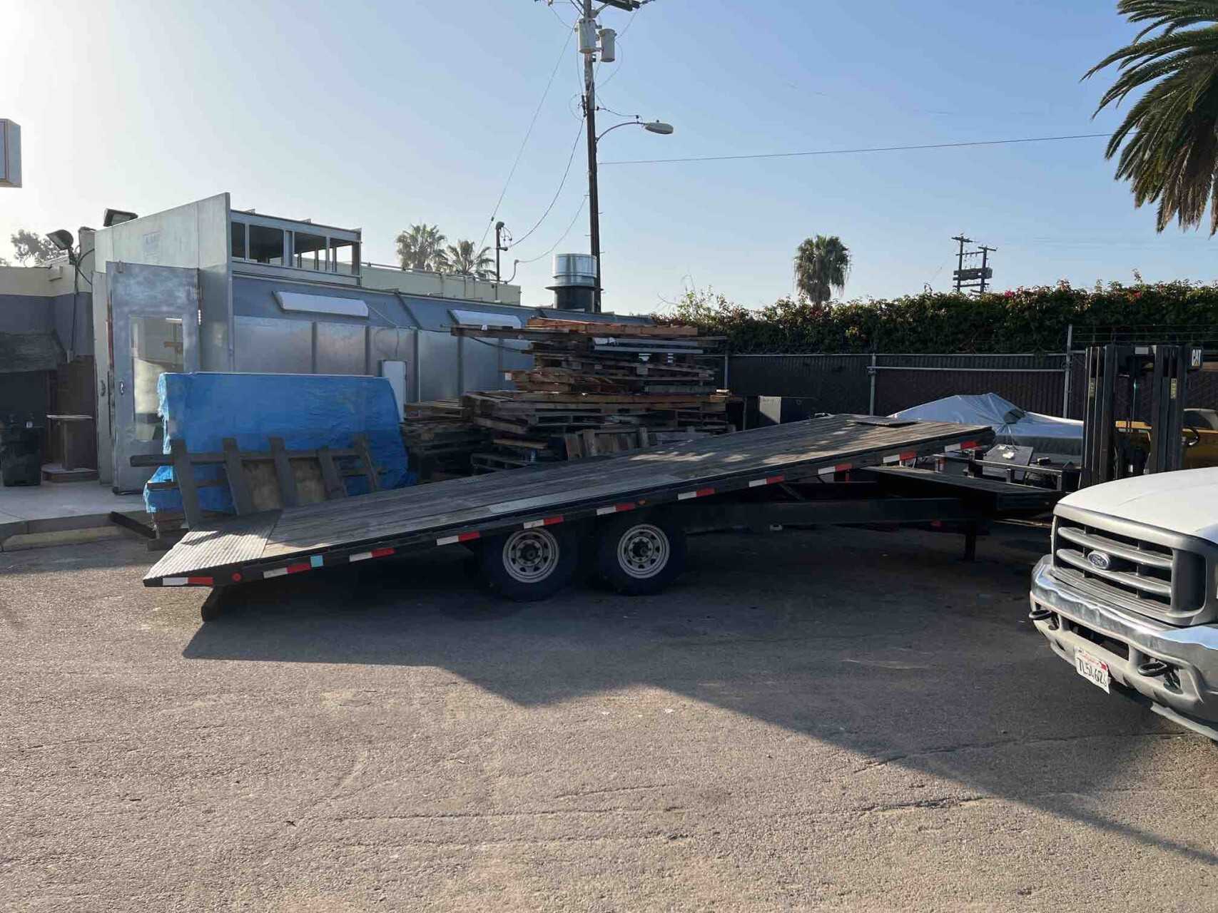2015 24' Trailer 2 Axle PJ MFG Hydraulic Tilt - TRAILERS