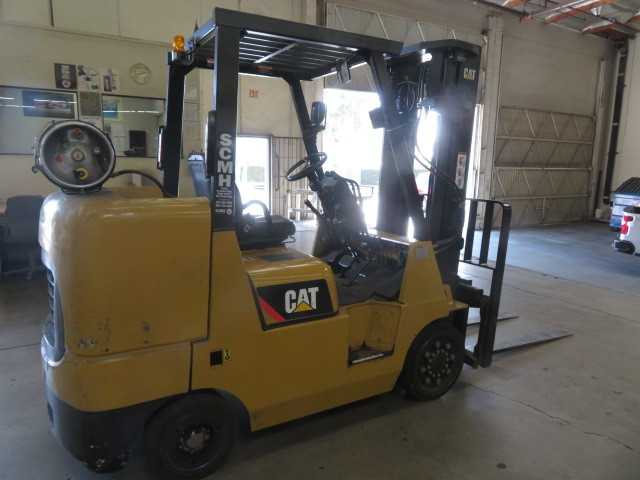 Cat Fork Lift, 10,000 # Cap, 60" Forks - MISCELLANEOUS