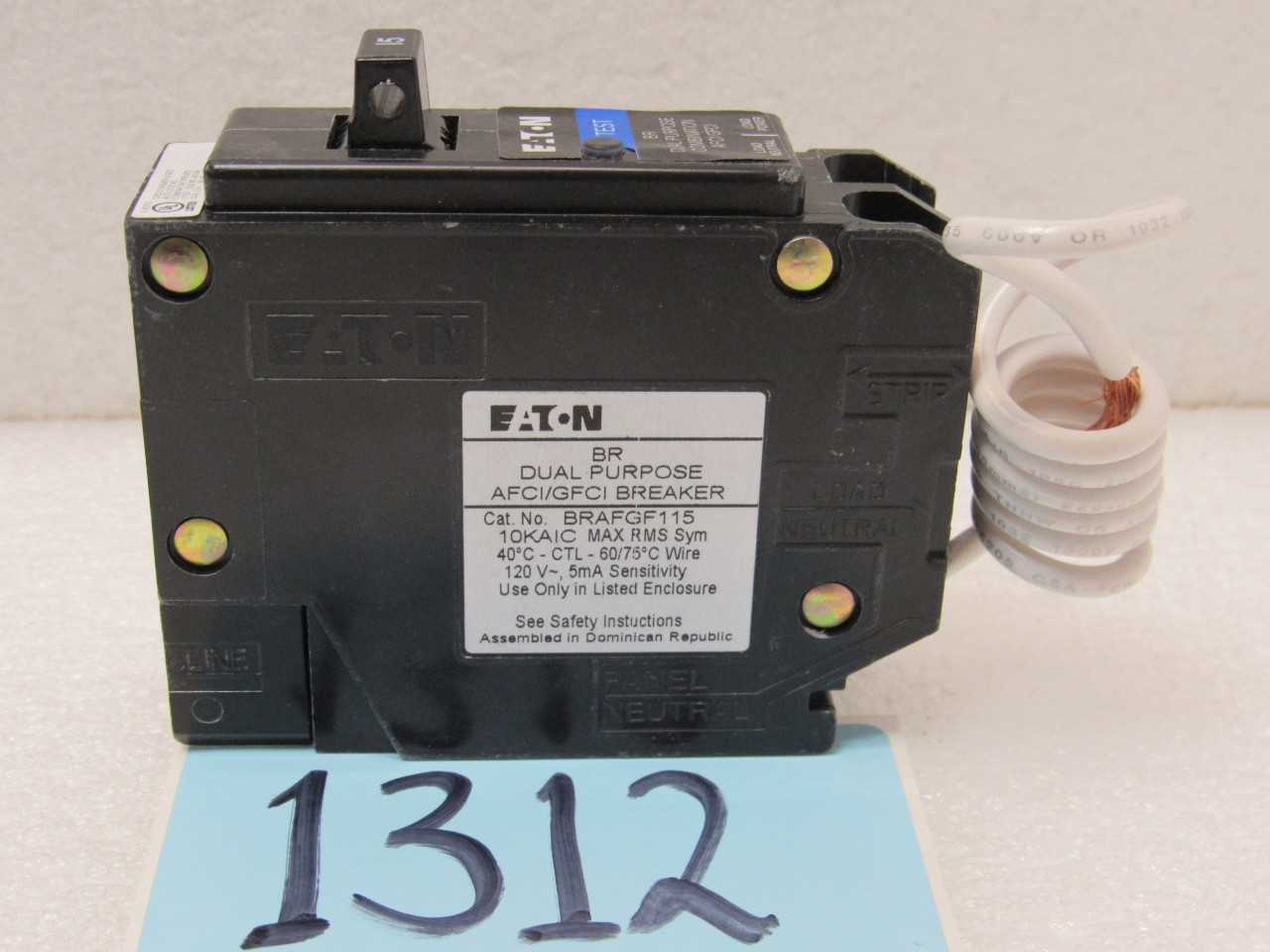 LOT OF EATON RESIDENTAL BREAKERS - MISCELLANEOUS