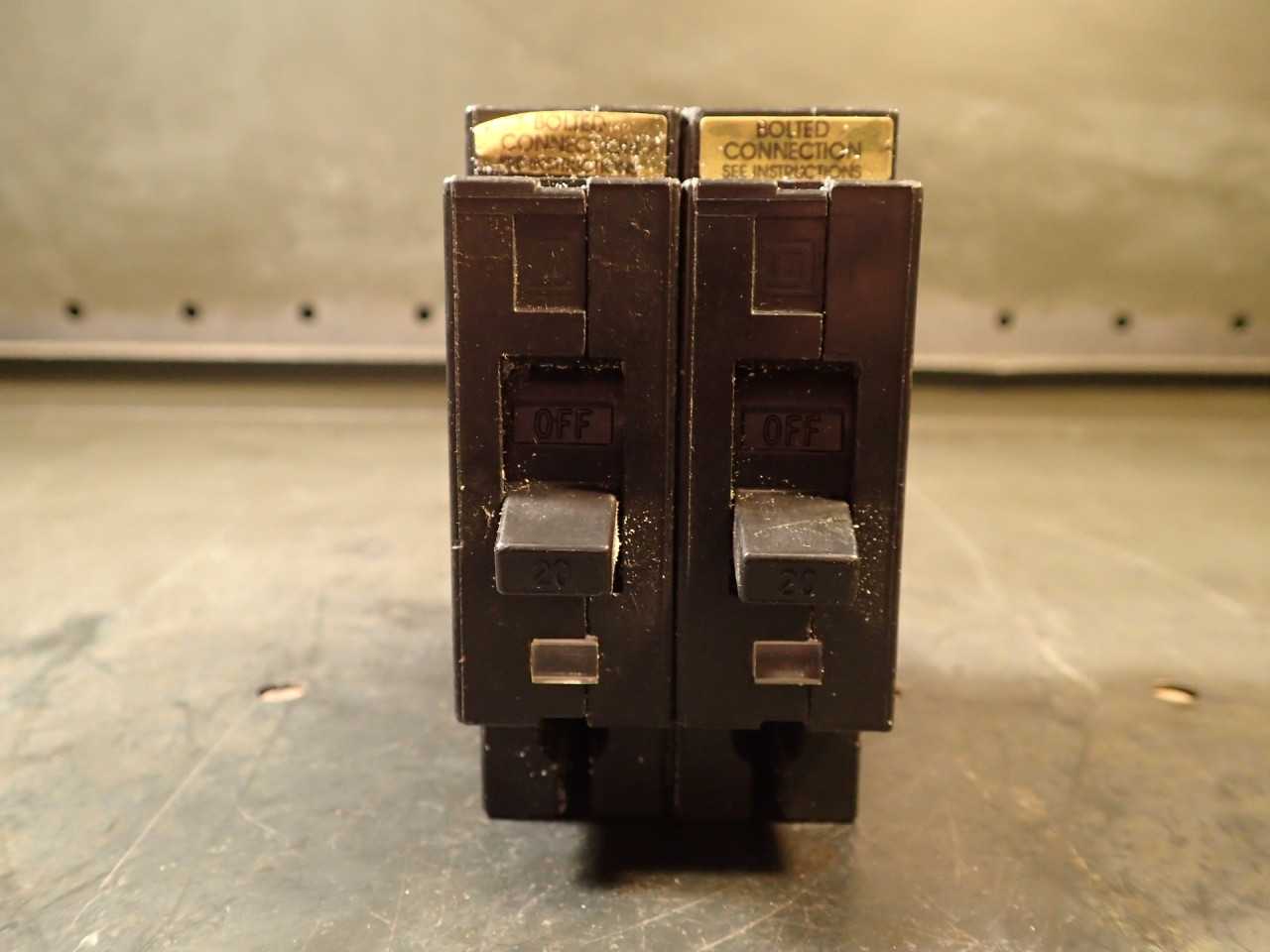 2 Piece Lot of Square D EHB14020 20A Single-Pole Circuit Breakers - CIRCUIT BREAKERS