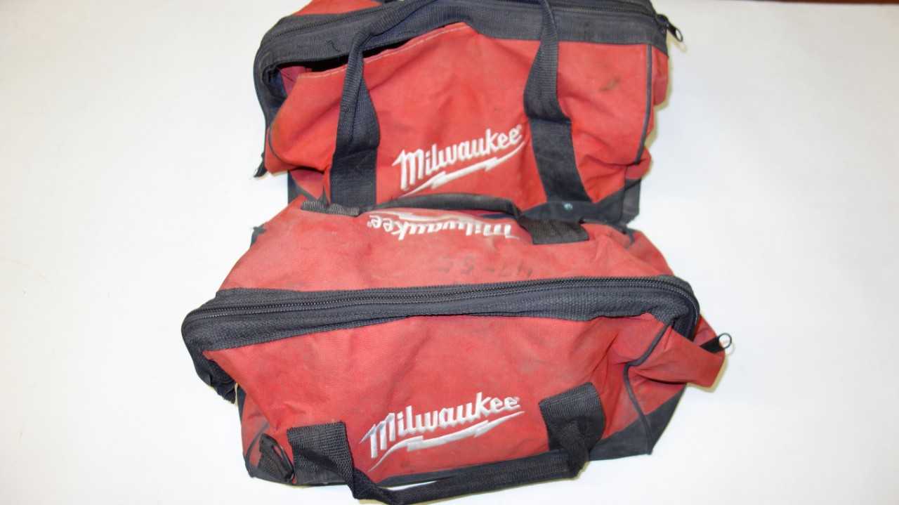 LOT OF 2 MILWAUKEE M18 IMPACT WRENCH & DRILL SETS W/ CHARGER BATTERY - ELECTRIC POWER TOOLS