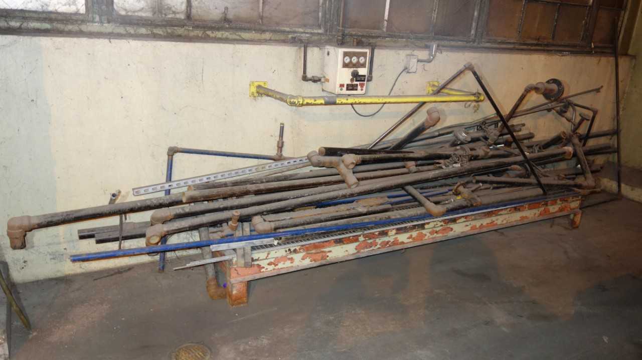 LOT OF ASSORTED STEEL PIPING PIPE - PROCESS EQUIPMENT