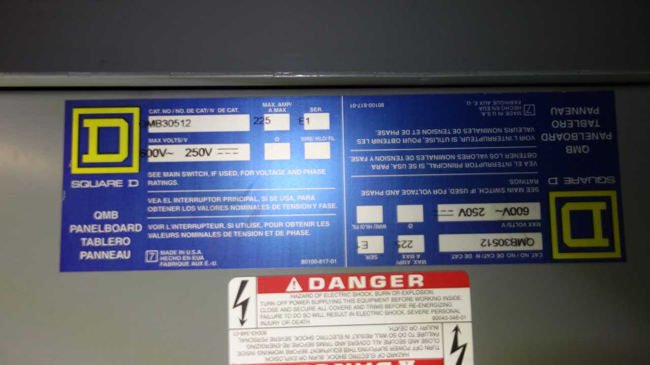 LOT OF 2 SQUARE D QMB30512 225A 600V PANEL BOARDS - CIRCUIT BREAKERS