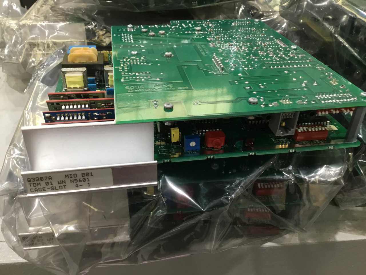 Lot of Electronic Controls - AUTOMATION & CONTROLS