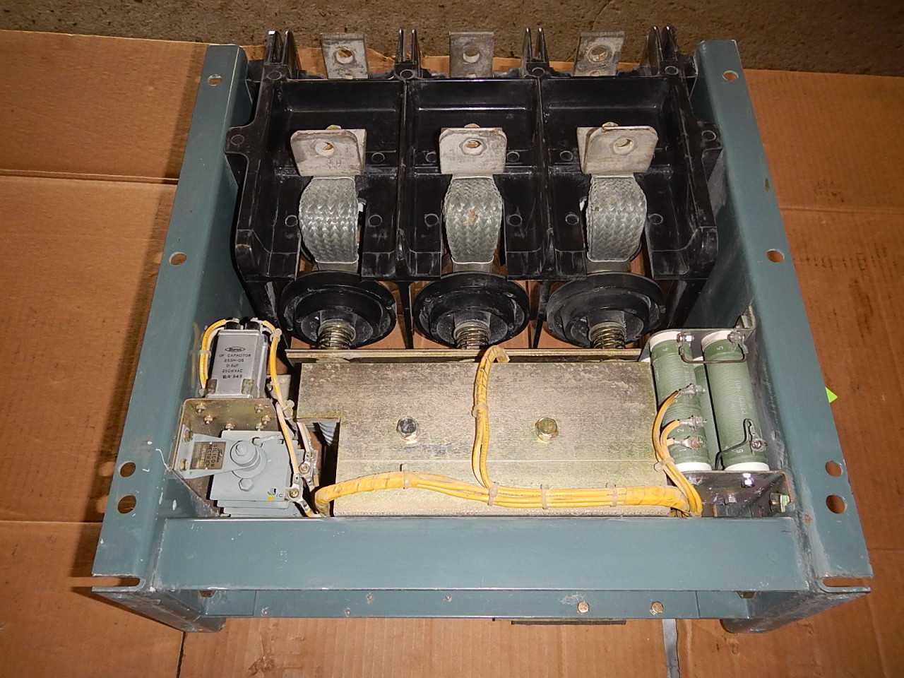 Toshiba Vacuum Contactor - CONTACTORS