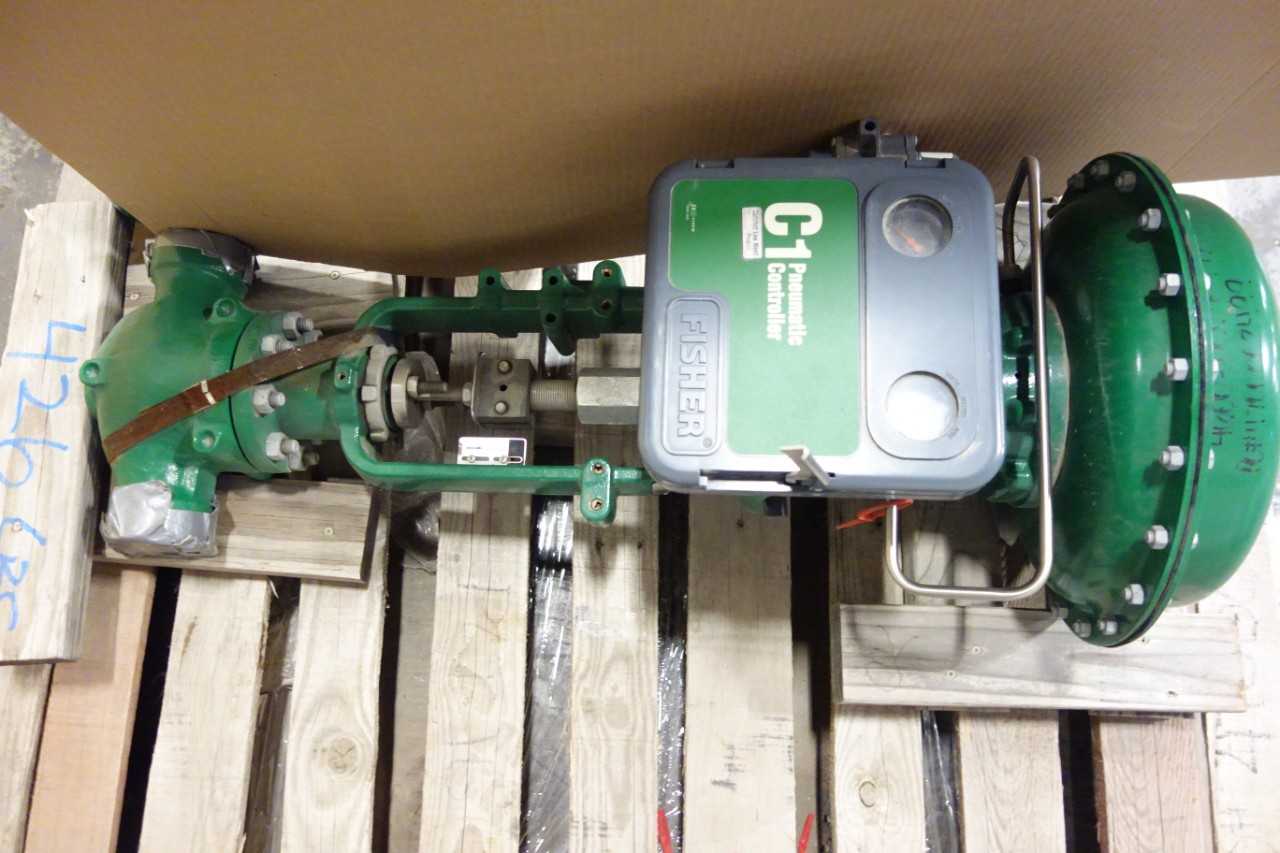 FISHER 2 IN CONTROL VALVE, ACTUATOR 667 WITH PNEUMATIC CONTROLLER - VALVES