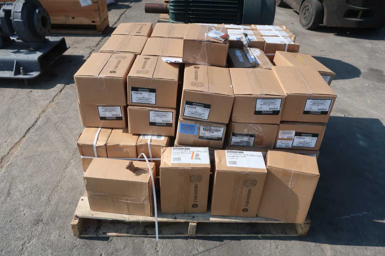 1 PALLET OF NORTH HONEYWELL ER2000CBRN GAS MASKS W EMERGENCY ESCAPE HOOD - SAFETY EQUIPMENT