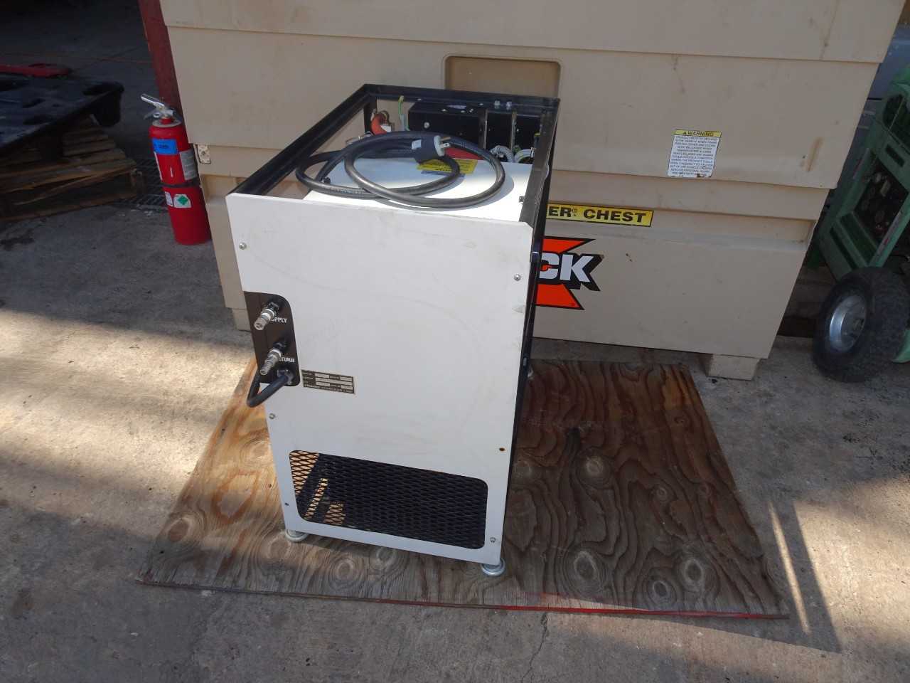 HASKRIS INDUSTRIAL CHILLER R033 - CONSTRUCTION EQUIPMENT
