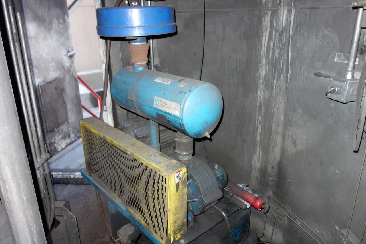 LOT OF 2 TUTHILL 3006 BLOWER SKIDS WITH 20HP MOTOR AND SILENCER - ELECTRIC MOTORS