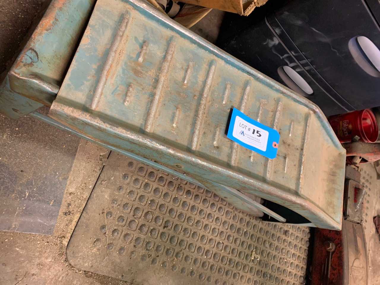 Metal jack ramps - MANUAL PALLET JACKS