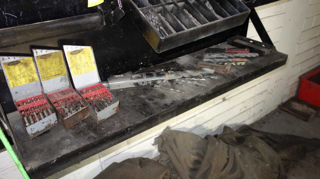 CONTENTS OF TOOL WALL ORGANIZER - TOOL STORAGE