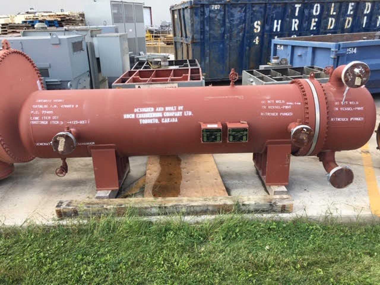 KOCH ENGINEERING STEEL SHELL AND TUBE HEAT EXCHANGER 1626 SQ FT 165PSI @ 150F -