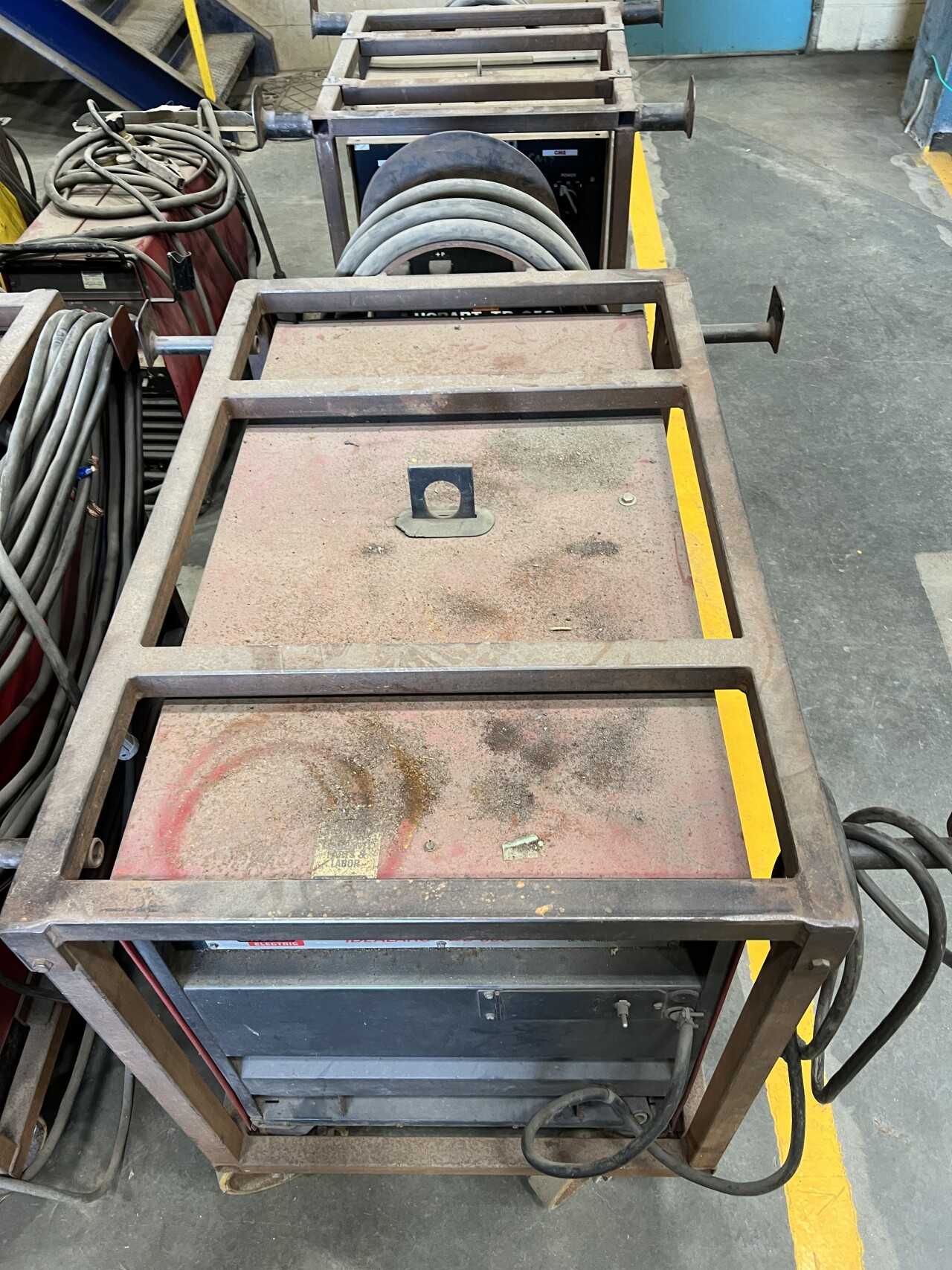 Lincoln Electric Idealarc Dc-600 ARC Welder - WELDING EQUIPMENT