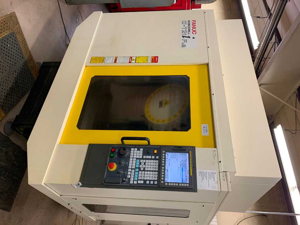 2010 Fanuc RoboDrill A-T21iF Drilling & Tapping Center - CNC MACHINING CENTERS