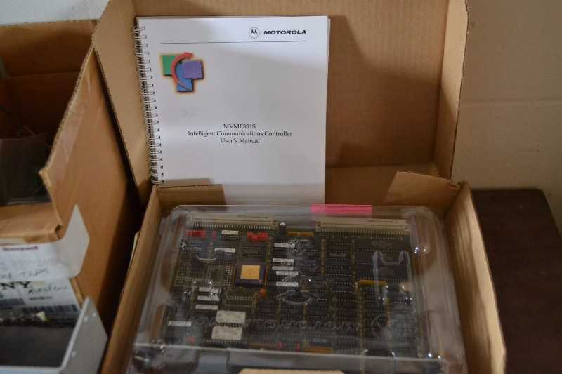 HONEYWELL CONTROLS, MOTORLA MVME331S VME BUS CONTROLLER, BUSSMANN FUSES, (NOVA SCOTIA) - MISCELLANEOUS