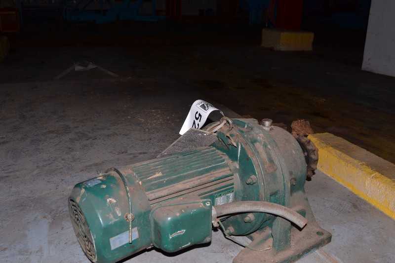 SM-CYCLO CHHMS4170YD GEAR MOTOR 5HP 59:1 (NOVA SCOTIA) - MISCELLANEOUS