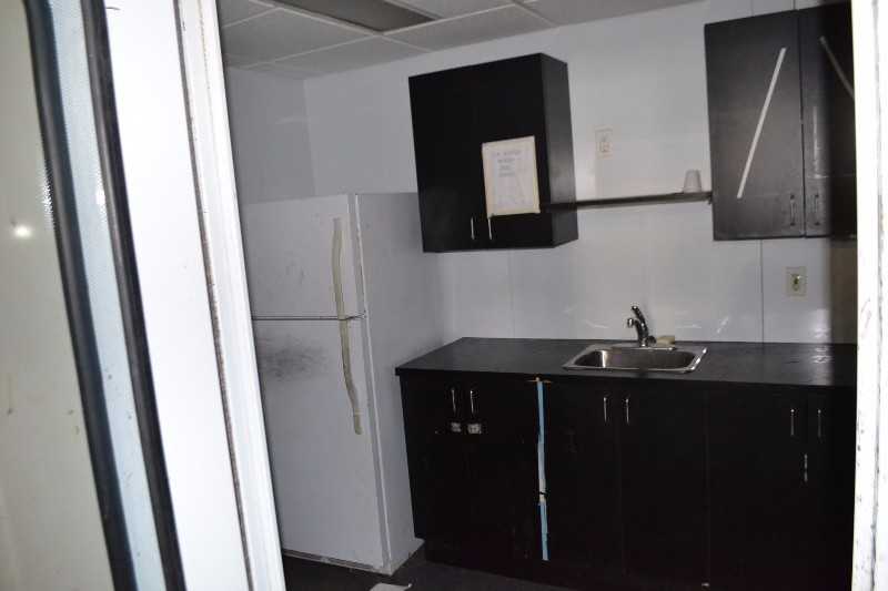 MECART SOUND PROOF OFFICE 8x16ft WITH DESK, CHAIRS, SINK (NOVA SCOTIA) - MISCELLANEOUS