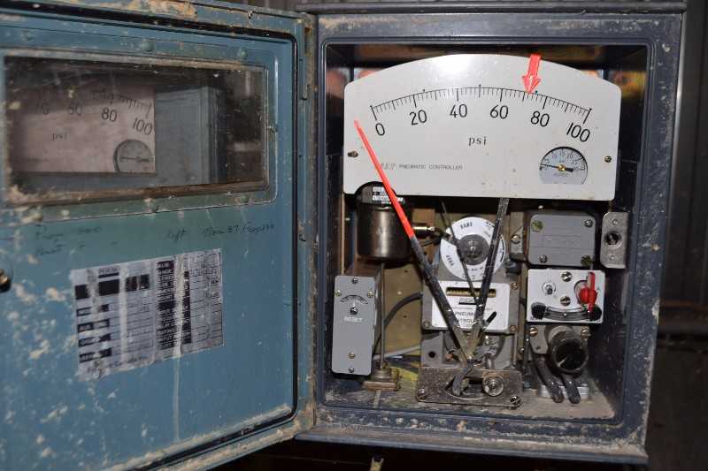 3x FOXBORO 43AP-PA42C PNEUMATIC CONTROLLERS (NOVA SCOTIA) - MISCELLANEOUS