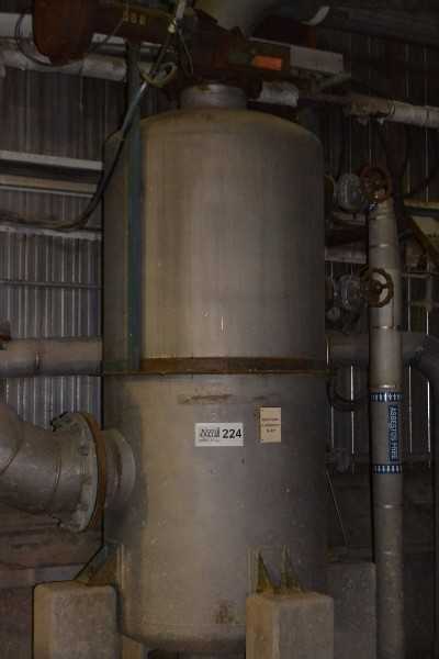 STAINLESS BAROMETRIC CONDENSER TANK WITH FISHER 12 - MISCELLANEOUS
