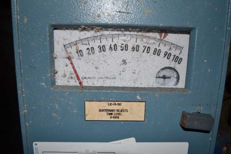FOXBORO 43AP-FA42C PNEUMATIC CONTROLLER, FOXBORO IDP10 PRESSURE TRANSMITTER, FISHER 4160K PNEUMATIC CONTROLLER (NOVA SCOTIA) - MISCELLANEOUS