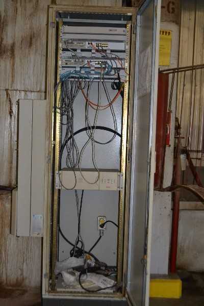 RITTAL NETWORKING CABINET WITH 2x HP HUB-2R APC SMART UPS, RITTAL AC UNIT (NOVA SCOTIA) - MISCELLANEOUS