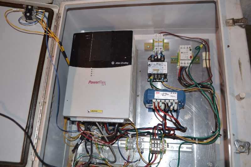 ALLEN BRADLEY POWERFLEX 700 25HP 600V CABINET (NOVA SCOTIA) - MISCELLANEOUS