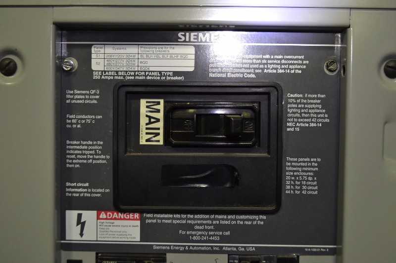 SIEMENS S1C42QJ225CTS BREAKER PANEL BOARD 225A 120V/208Y 3PH 4W (NOVA SCOTIA) - MISCELLANEOUS