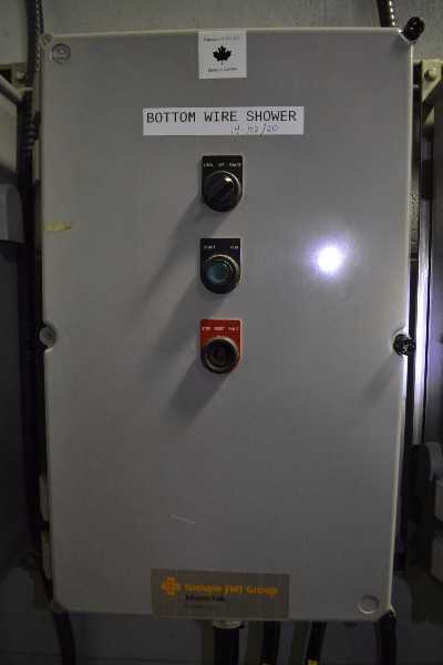 6x JOHNSON FOILS OSCILLATING SHOWER CONTROLLERS, 1x TRACON ELECTRICAL BOX WITH RELAYS (NOVA SCOTIA) - MISCELLANEOUS