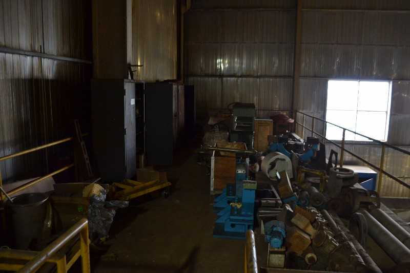 CONTENTS OF MEZZANINE - GEAR MOTORS, PUMP PARTS, PAPER MACHINE SPARES, CYLINDERS, BEARINGS (NOVA SCOTIA) - MISCELLANEOUS