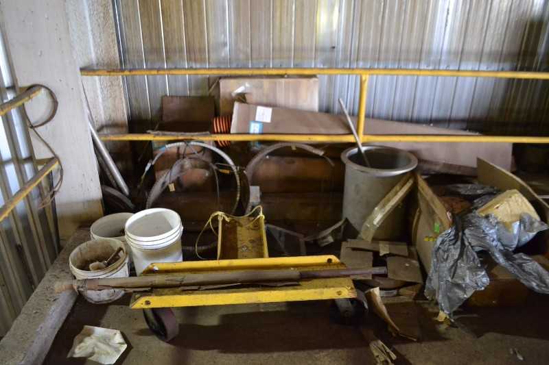 CONTENTS OF MEZZANINE - GEAR MOTORS, PUMP PARTS, PAPER MACHINE SPARES, CYLINDERS, BEARINGS (NOVA SCOTIA) - MISCELLANEOUS