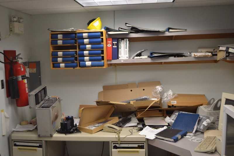 CONTENTS OF ROOM - NETWORKING, PCS, PLCS, DRIVES, MOTOR CONTROLS, SWITCHES, RELAYS, DISCONNECTS, PLCS, SENSORS, CONTACTORS, WIRE (NOVA SCOTIA) - MISCELLANEOUS