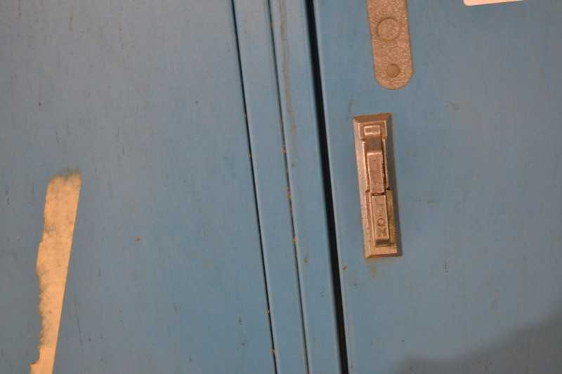 2 LYON LOCKER SECTIONS - 12 DOORS (NOVA SCOTIA) - MISCELLANEOUS