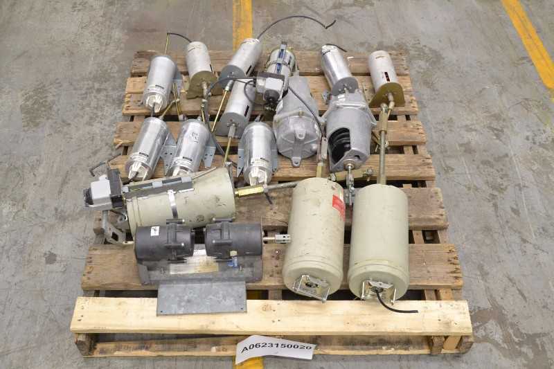 1 PALLET OF ASSORTED SPRING DAMPER ACTUATORS, HONEYWELL, SIEMENS (OHIO) - MISCELLANEOUS