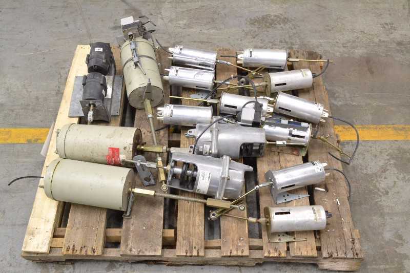 1 PALLET OF ASSORTED SPRING DAMPER ACTUATORS, HONEYWELL, SIEMENS (OHIO) - MISCELLANEOUS