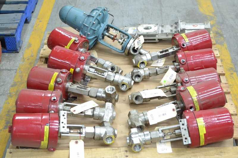 1 PALLET OF ASSORTED STAINLESS CONTROL VALVES, FOXBORO, BADGER METER, VORTEX (OHIO) - MISCELLANEOUS
