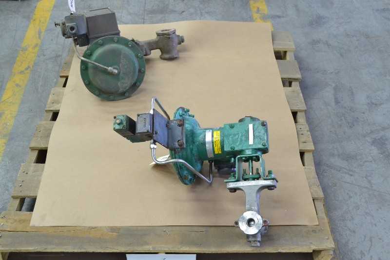 1 PALLET OF 2 FISHER VALVES V100 VEE-BALL STAINLESS PNEUMATIC 600 CONTROL VALVE (OHIO) - MISCELLANEOUS