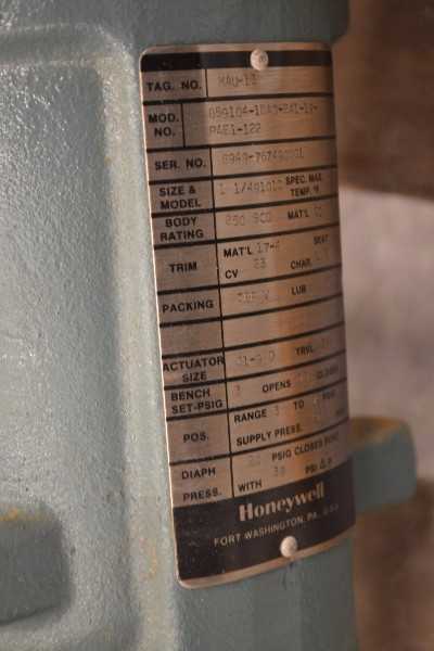 2 PALLETS OF ASSORTED VALVES, HONEYWELL (OHIO) - MISCELLANEOUS