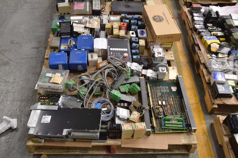 4 PALLETS OF ELECTRICAL CONTROLS INPUT MODULES, OUTPUT MODULES, I/O PROCESSORS, RELAYS (OHIO) - MISCELLANEOUS