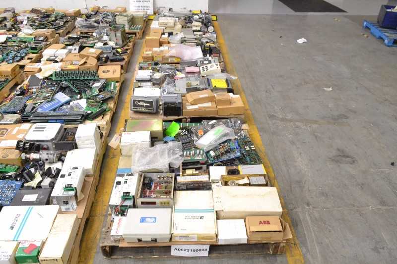 4 PALLETS OF ELECTRICAL CONTROLS INPUT MODULES, OUTPUT MODULES, I/O PROCESSORS, METERS (OHIO) - MISCELLANEOUS