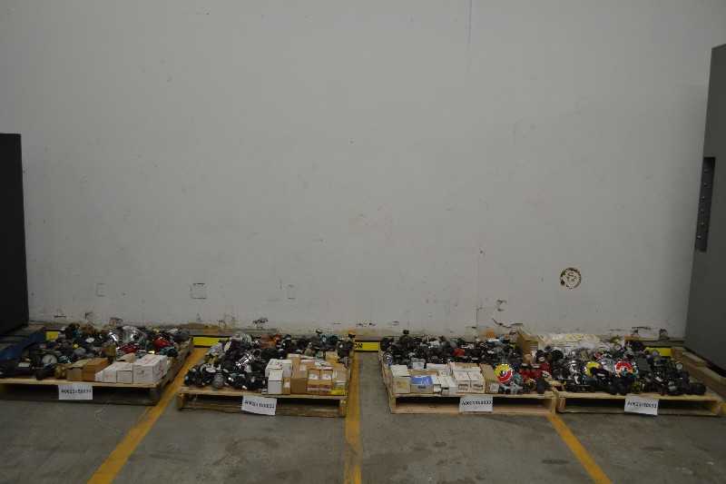 4 PALLETS OF ASSORTED PNEUMATIC REGULATORS, FILTER REGULATORS, LUBRICATORS (OHIO) - MISCELLANEOUS