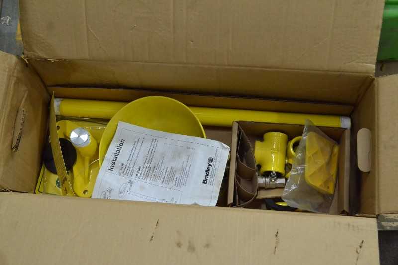 1 PALLET OF ASSORTED SAFETY EQUIPMENT, EYE WASH STATION REPLACEMENT PARTS, FENWALL, BRADLEY (OHIO) - MISCELLANEOUS