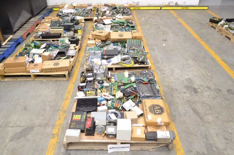 4 PALLETS OF ASSORTED ELECTRICAL CONTROLS INPUT MODULES, OUTPUT MODULES, I/O PROCESSORS (OHIO) - MISCELLANEOUS