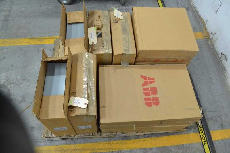 1 PALLET OF ASSORTED ABB CLMD ENCLOSED CONDENSATOR CAPACITORS, ABB (OHIO) - MISCELLANEOUS