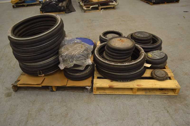 2 PALLETS OF ASSORTED AIR SPRINGS (OHIO) - MISCELLANEOUS